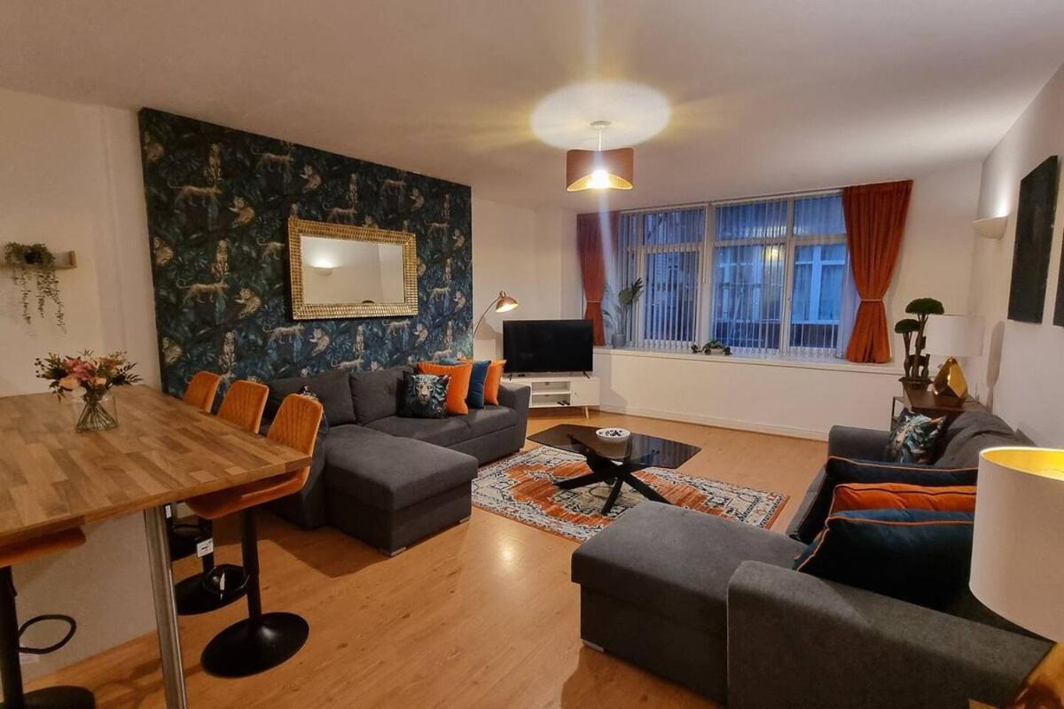 Explorer's Rest - Elegant Base By Historic - Charming * Liverpool